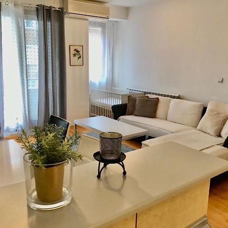 First Choice Apartment สโกเปีย ภายนอก รูปภาพ
